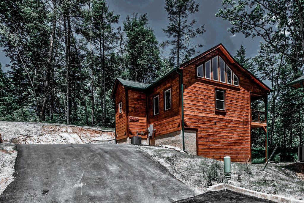 Heart of Great Smoky Mountains Gatlinburg Cabin