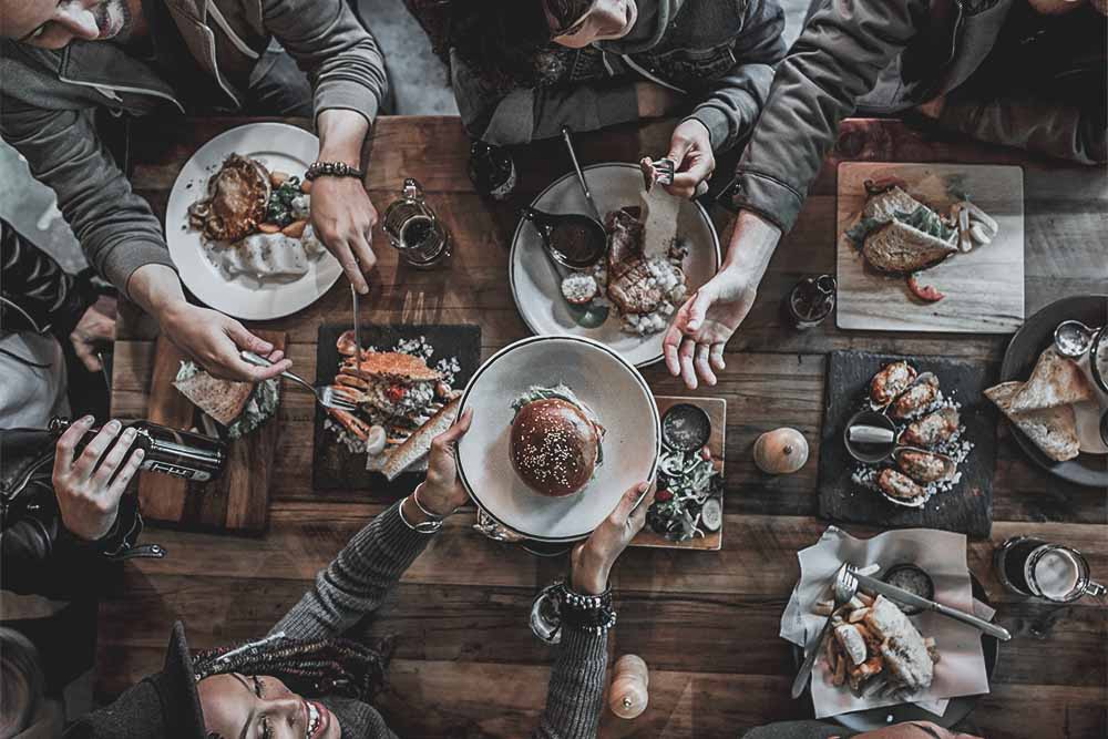 Ole Red Gatlinburg Table Family Sharing