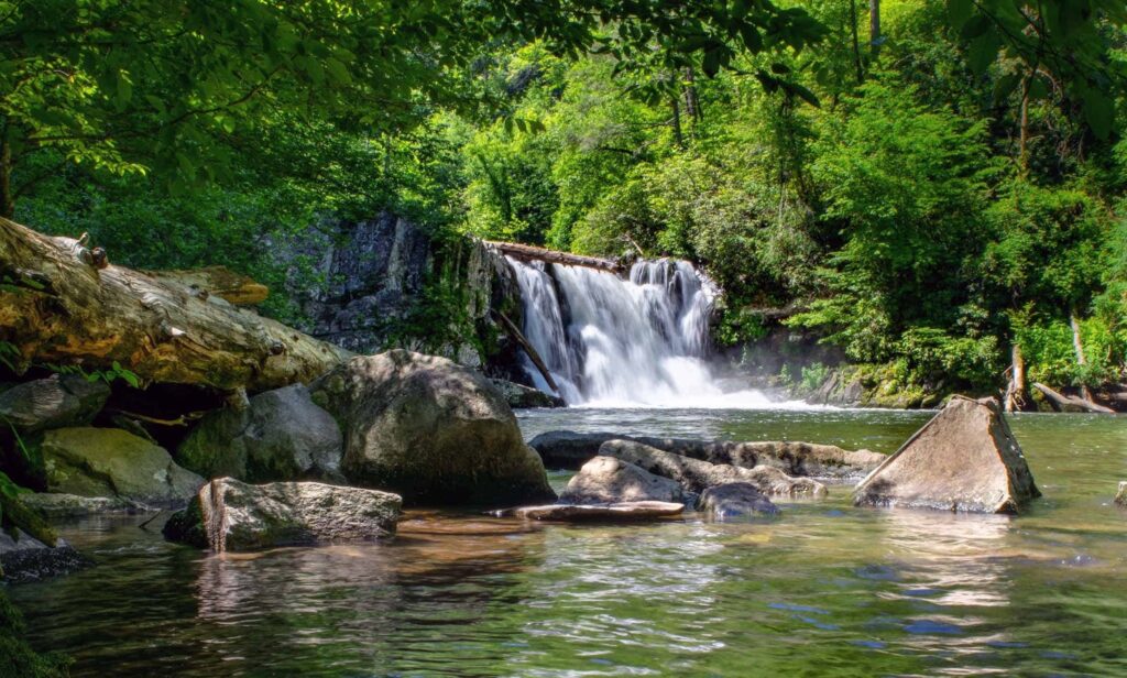 Explore The Waterfalls In The Smokies - The Mountains Are Calling