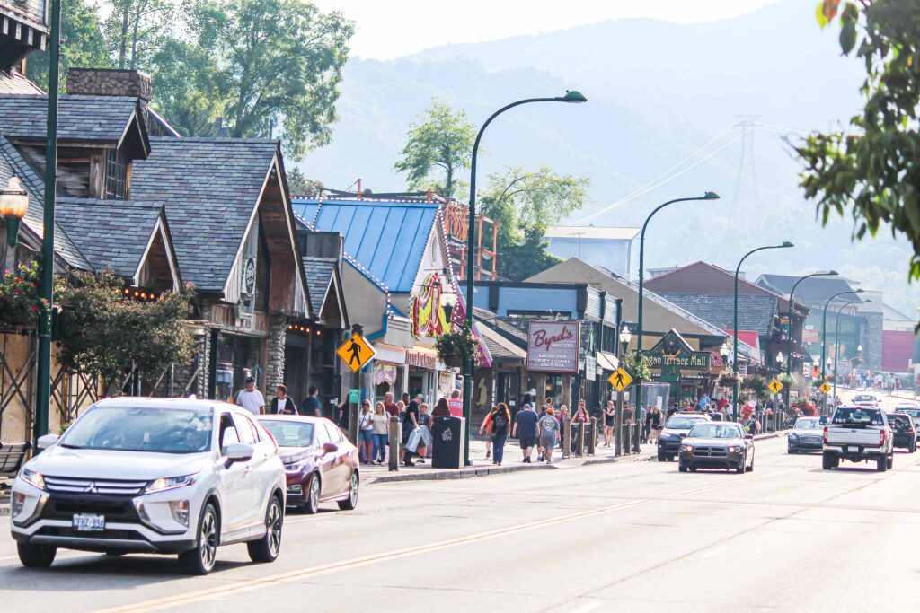 Gatlinburg free parking hack to help you save money each time you park