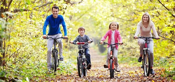 Gatlinburg_family_biking-650x330px