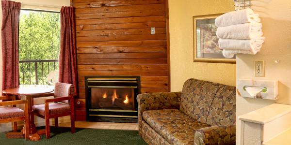 Creekstone_fireplace