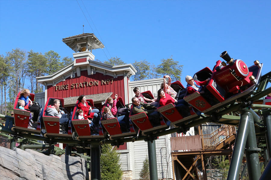3 Day Stay + 150 Dollywood Credit Gatlinburg Vacation Packages