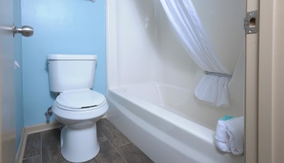 Creekstone-Inn-bathroom