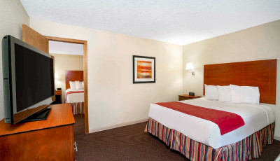 Evergreen-mountain-lodge-room